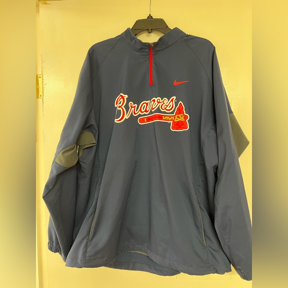 Nike Men’s Braves Pullover - size XXL